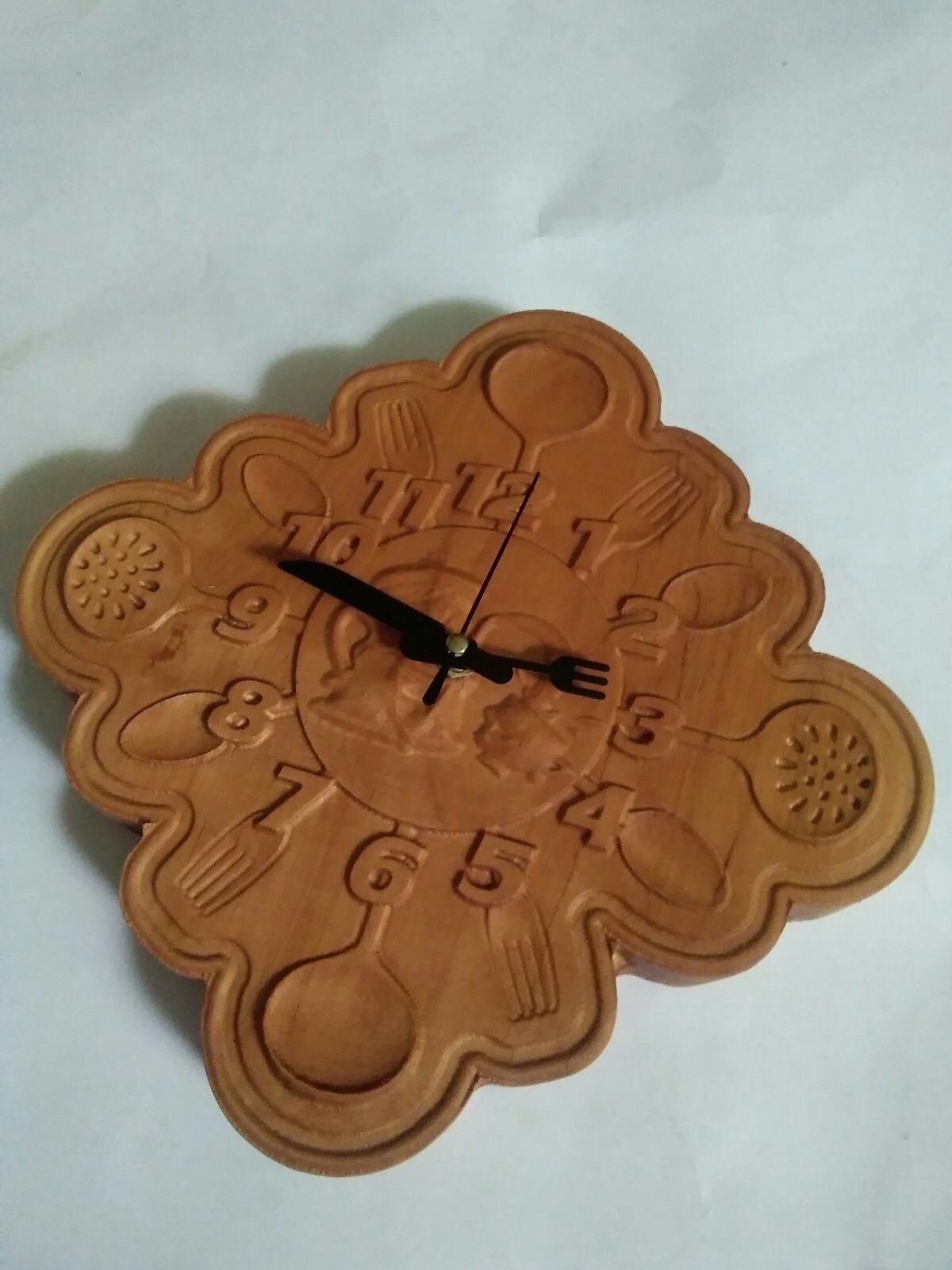 Часы из дерева (ольха)