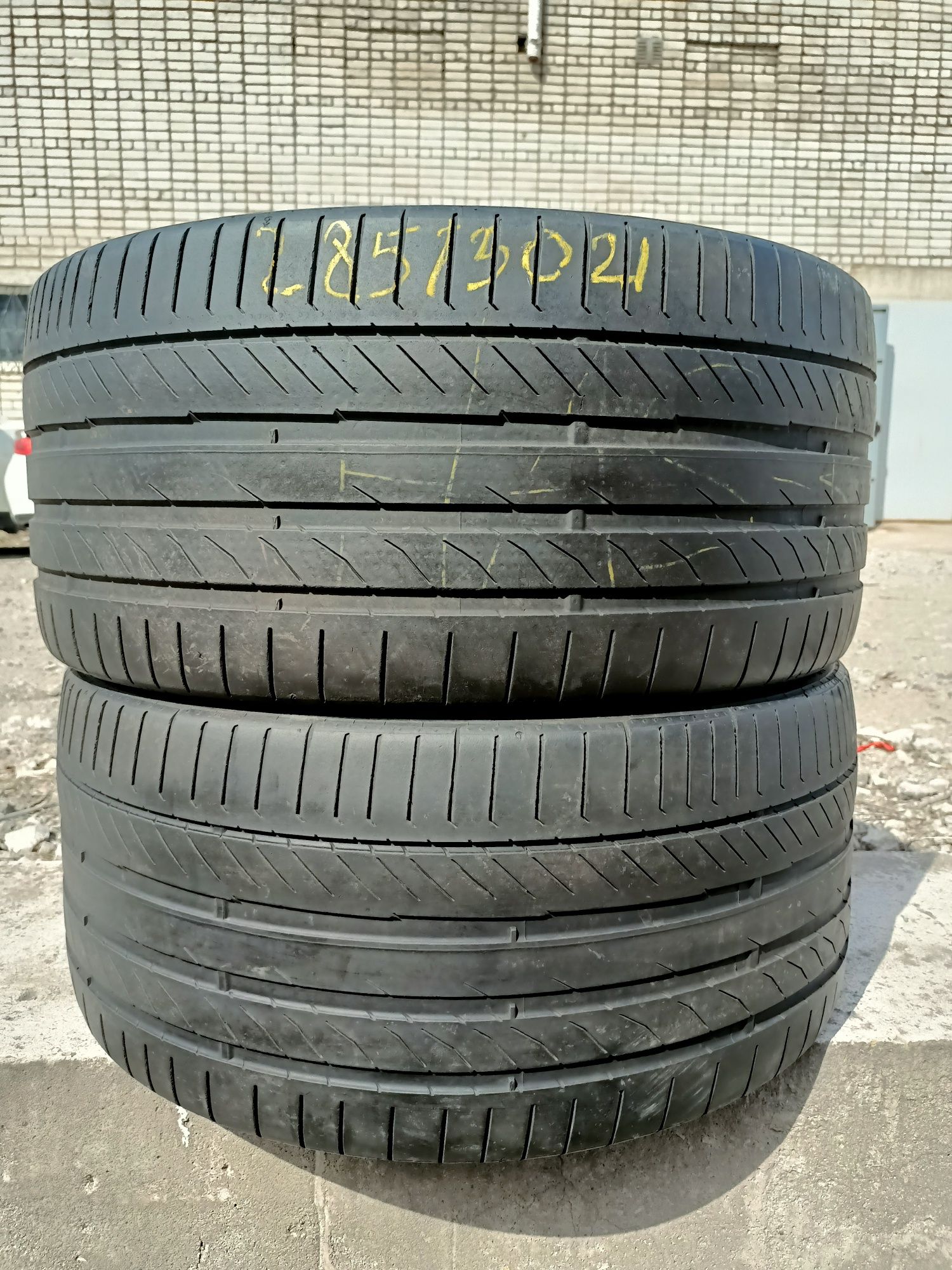 Шини 285/30 R21 Continental резина літо бу