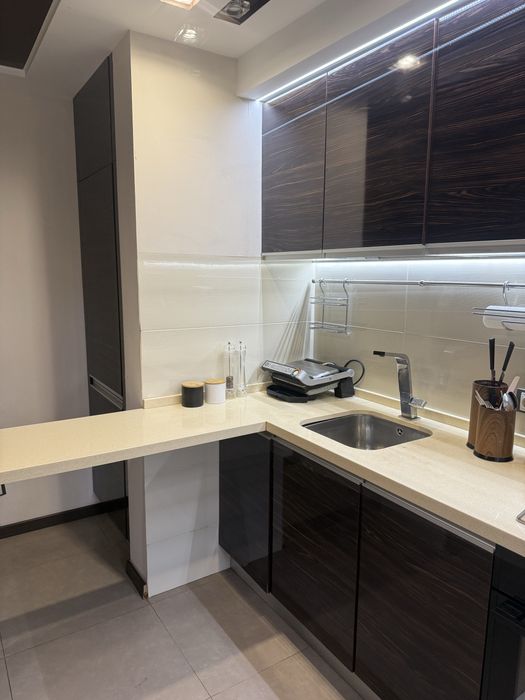 Продам 4-х комнатную квартиру с мебелью и техникой