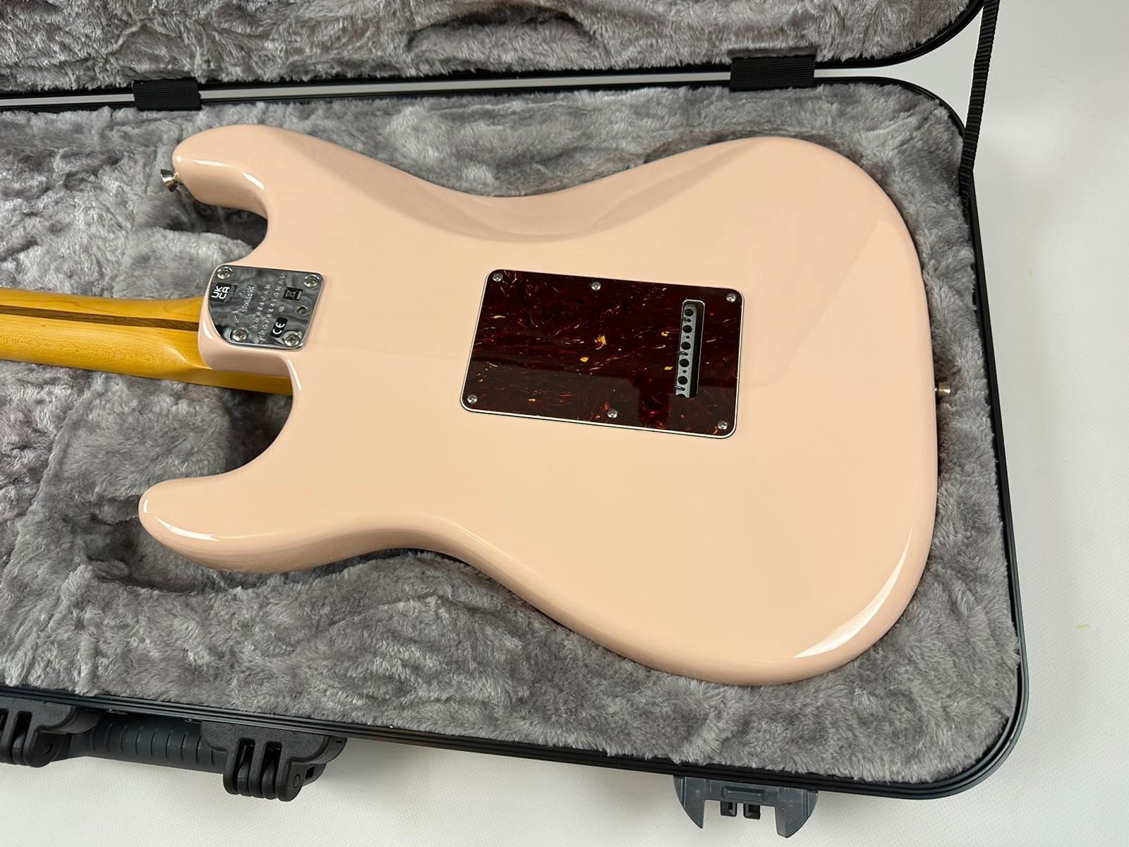 Акція! Fender American Professional II Stratocaster Shell Pink (1590$)