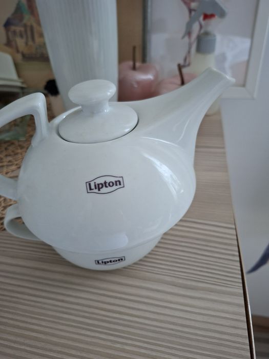 Lipton filiżanka i czajniczek