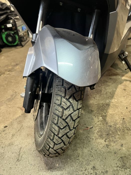 Продам електроскутер Yadea RN.