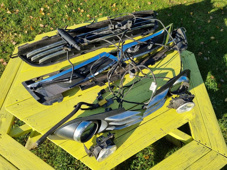 PEUGEOT 5008 I (09-13)- SPRYSKIWACZE, SPRYSKI lamp - prawy lub lewy