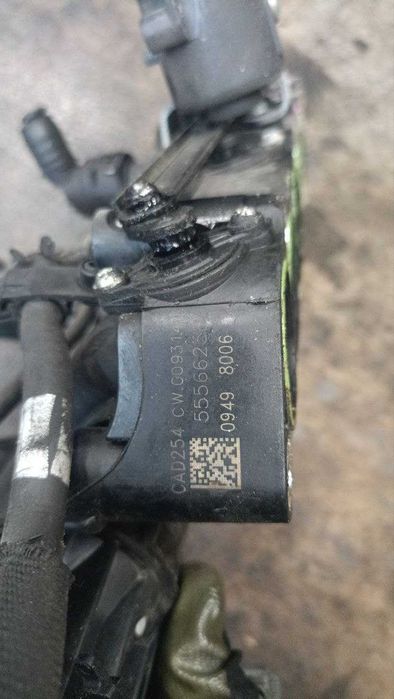 Колектор впускний пластик Opel Insignia 2.0 55566258 опель инсигния