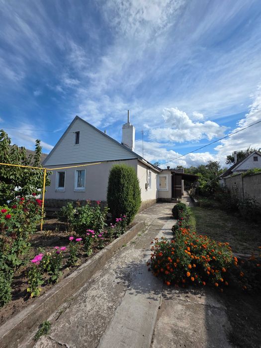 Продаж будинку біля 28 школи