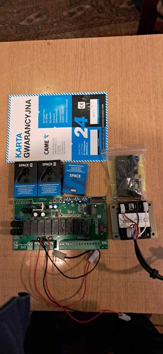 Centrala do bramy skrzydłowej ZA3/ZA3N CAME pilot radio tarnsformator