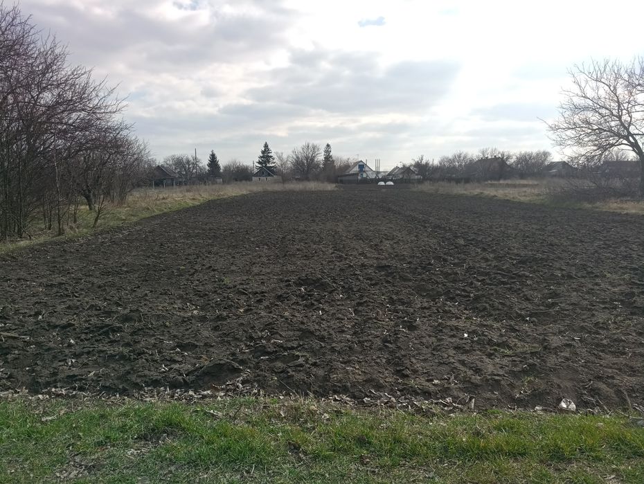 Участок под застройку 15 соток с.Петровское 10км от Запорожья