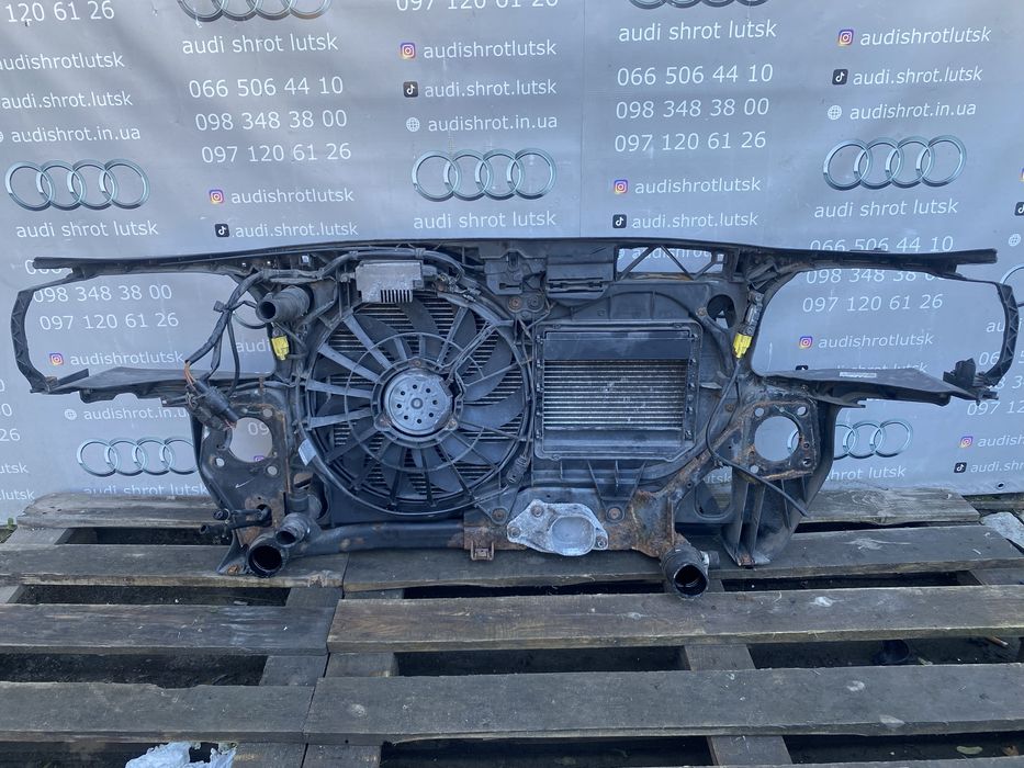 Передня панель радіаторів Audi A4 B7 1.9 TDI в зборі телевізор