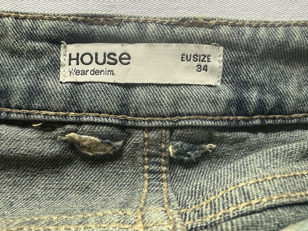 Шорты бермуды House