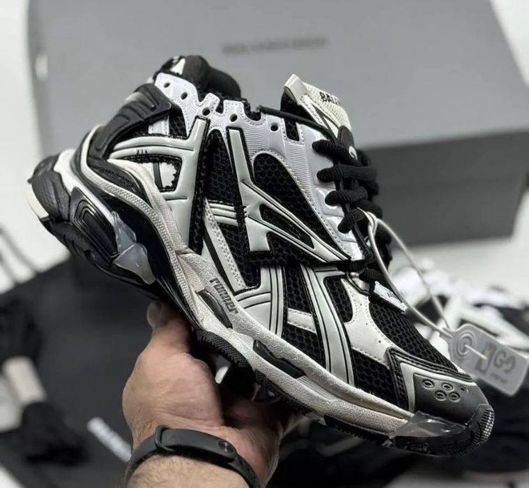 Balenciaga Runner