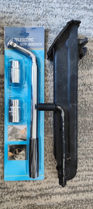 Lewarek podnośnik klucz do kół Opel