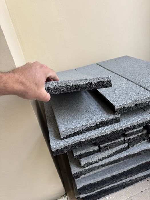 Гумове покриття. Гума для тренажерного залу