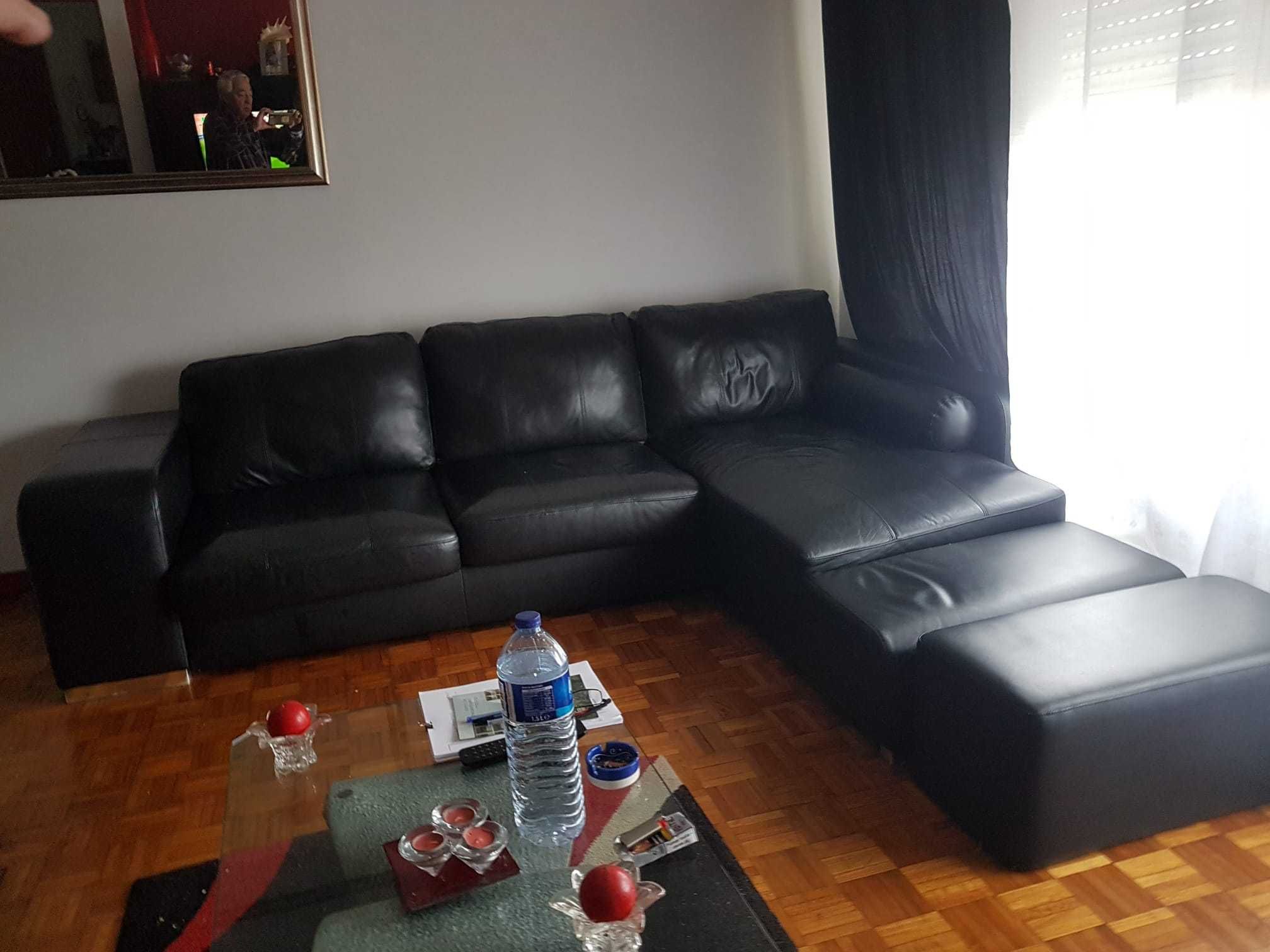 vendo cadeiras mesa e sofá