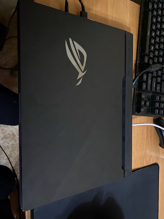 Продам Ноутбук ASUS ROG STRIX G15