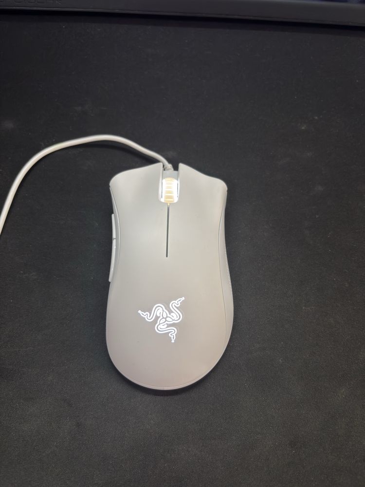 Myszka gamingowa Razer DeathAdder Essential Biała + podkładka