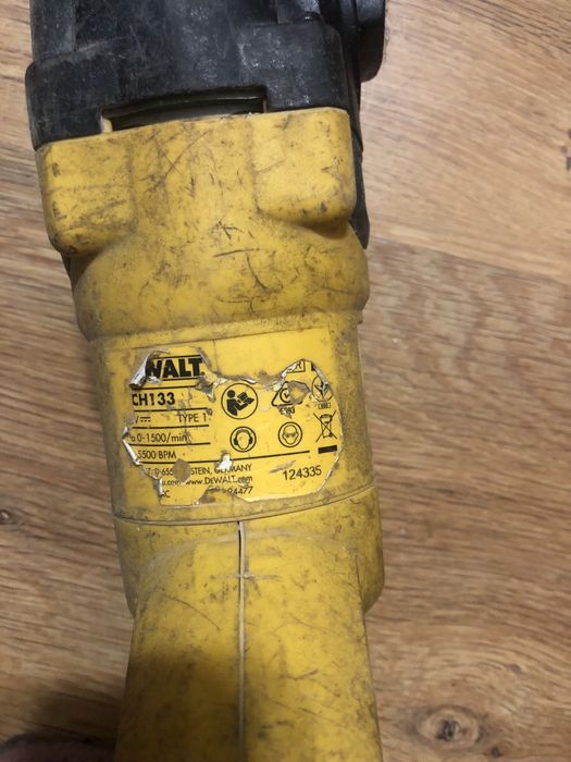 Продам перфоратор DeWalt