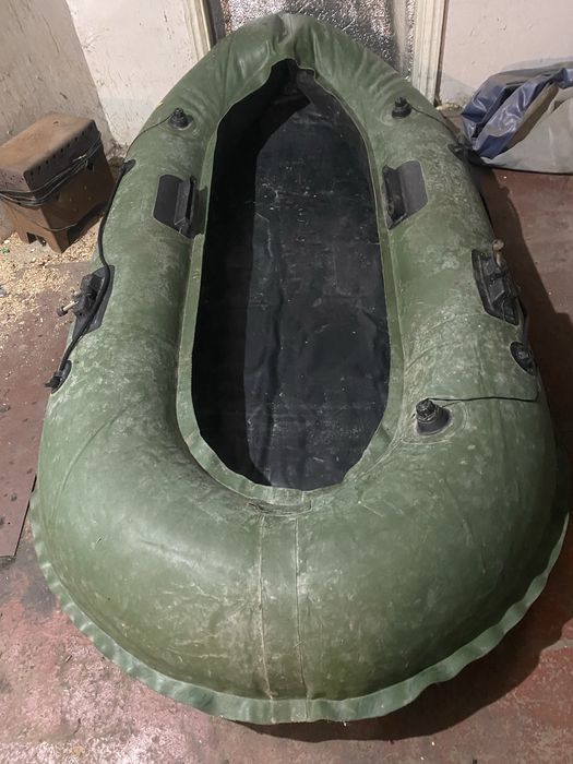 Лодка гребная Иволга