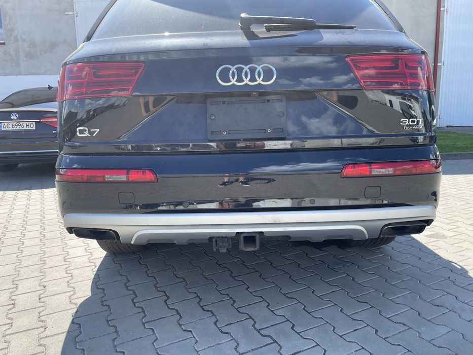 Бампер задній Audi Q7 4M бампер задній ауді ку7 4м