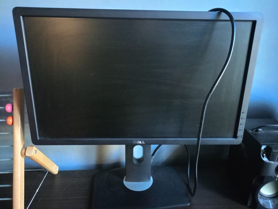 Monitor Dell w bardzo dobrym stanie