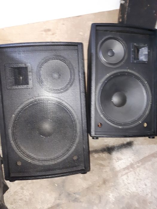 Продається колонки хорошому стані.