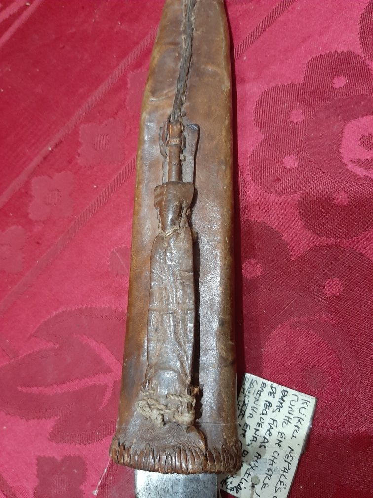 Kukri nepalês com punho em chifre Séc XIX/XX