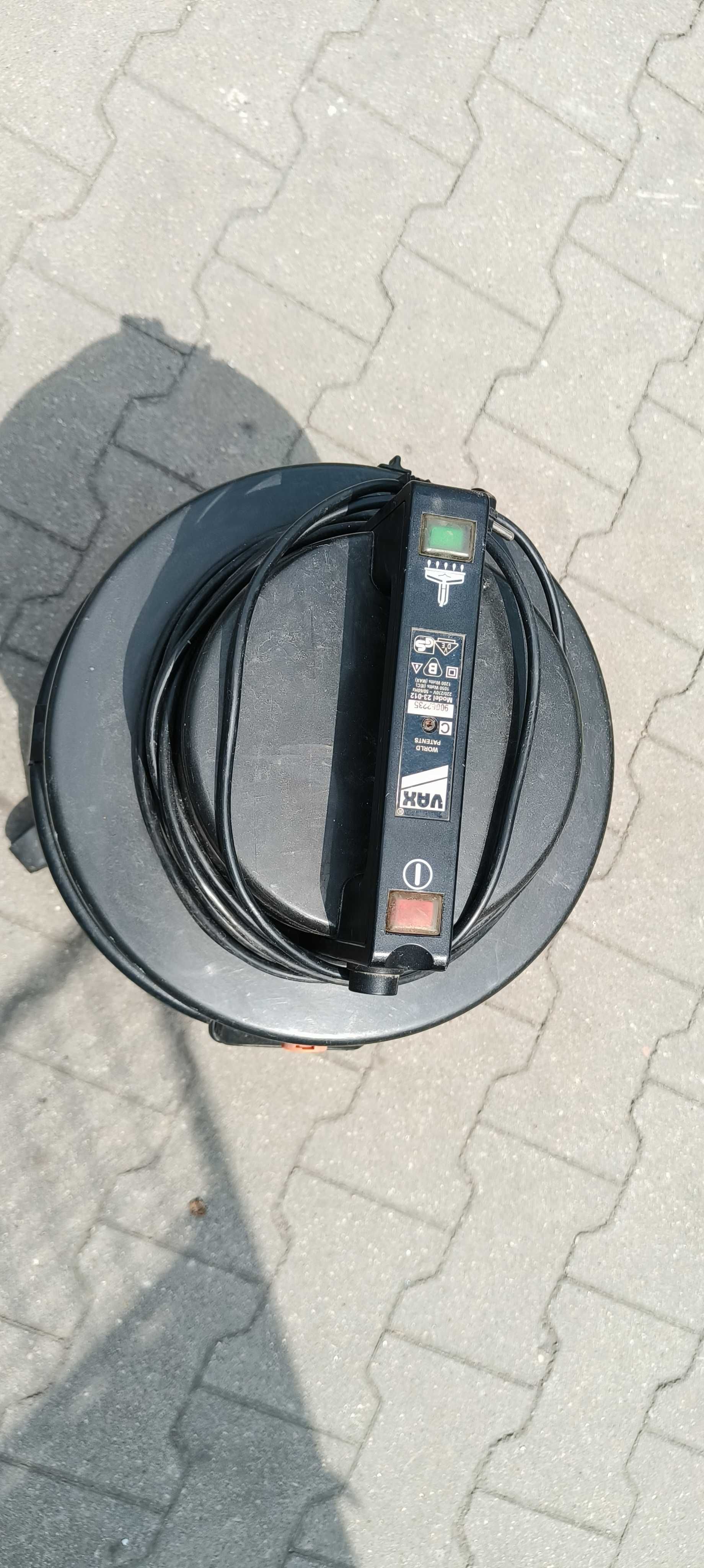 Odkurzacz piorący VAX 4100