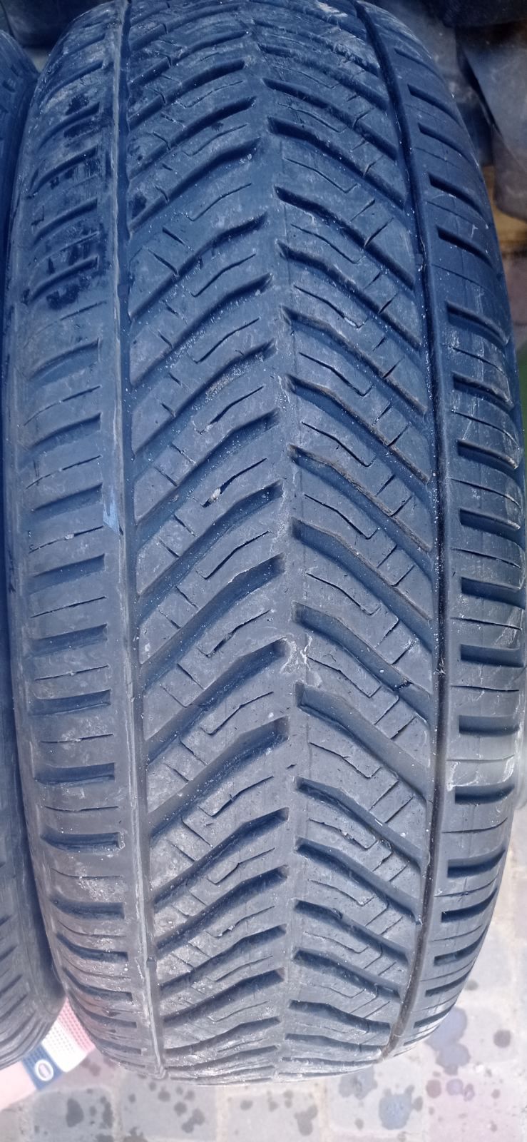 Продам резину 2пари 185/65 r15 літні