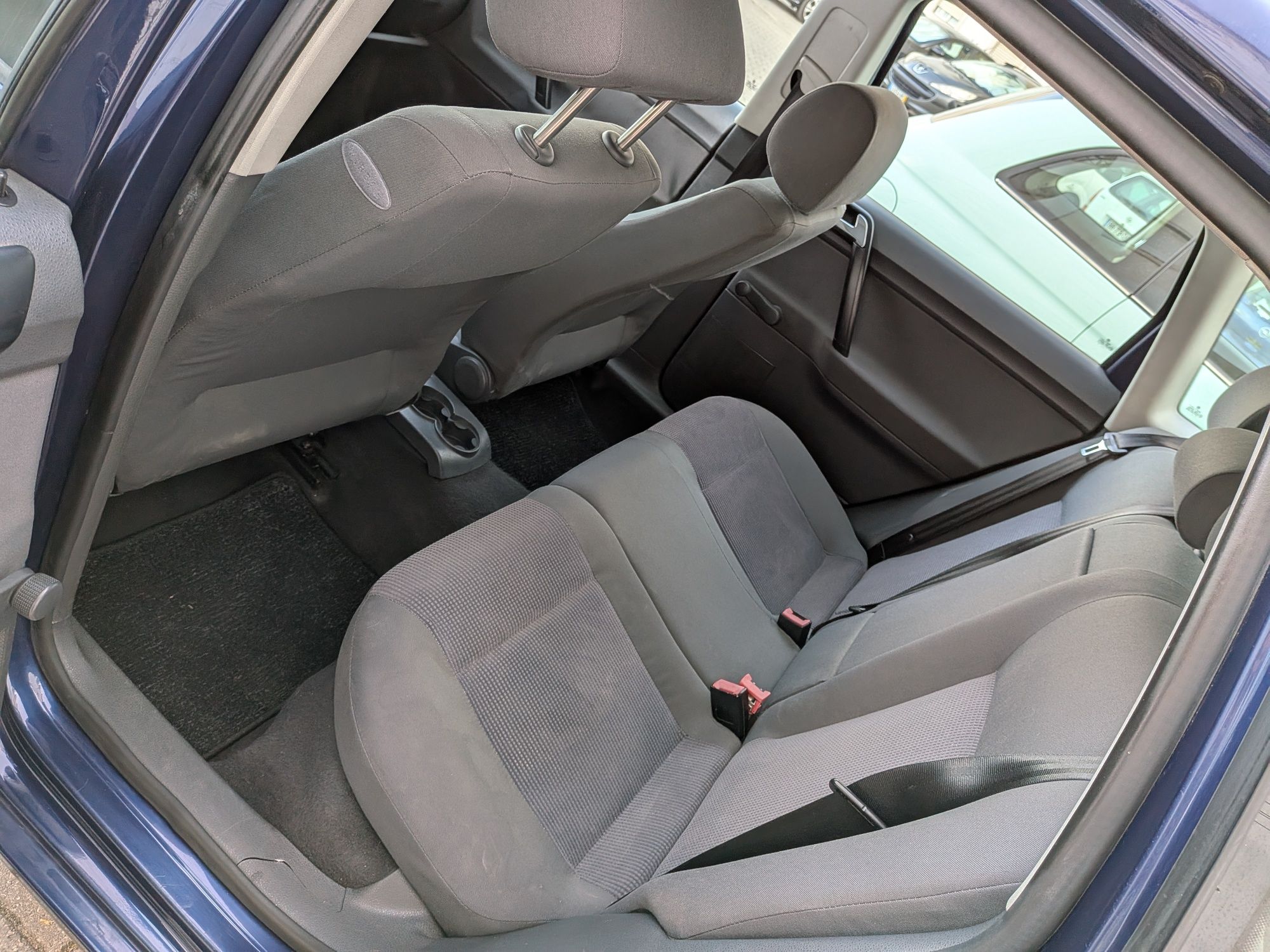 Volkswagen Polo 1.2 i 05