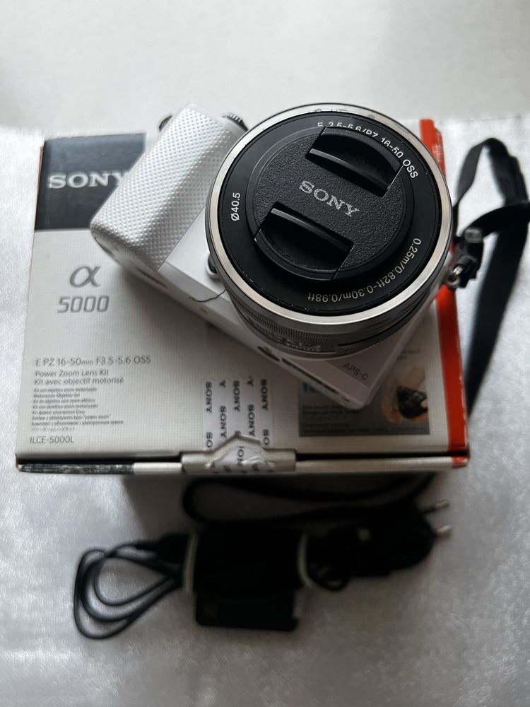 Lustrzanka Sony Allfa 5000