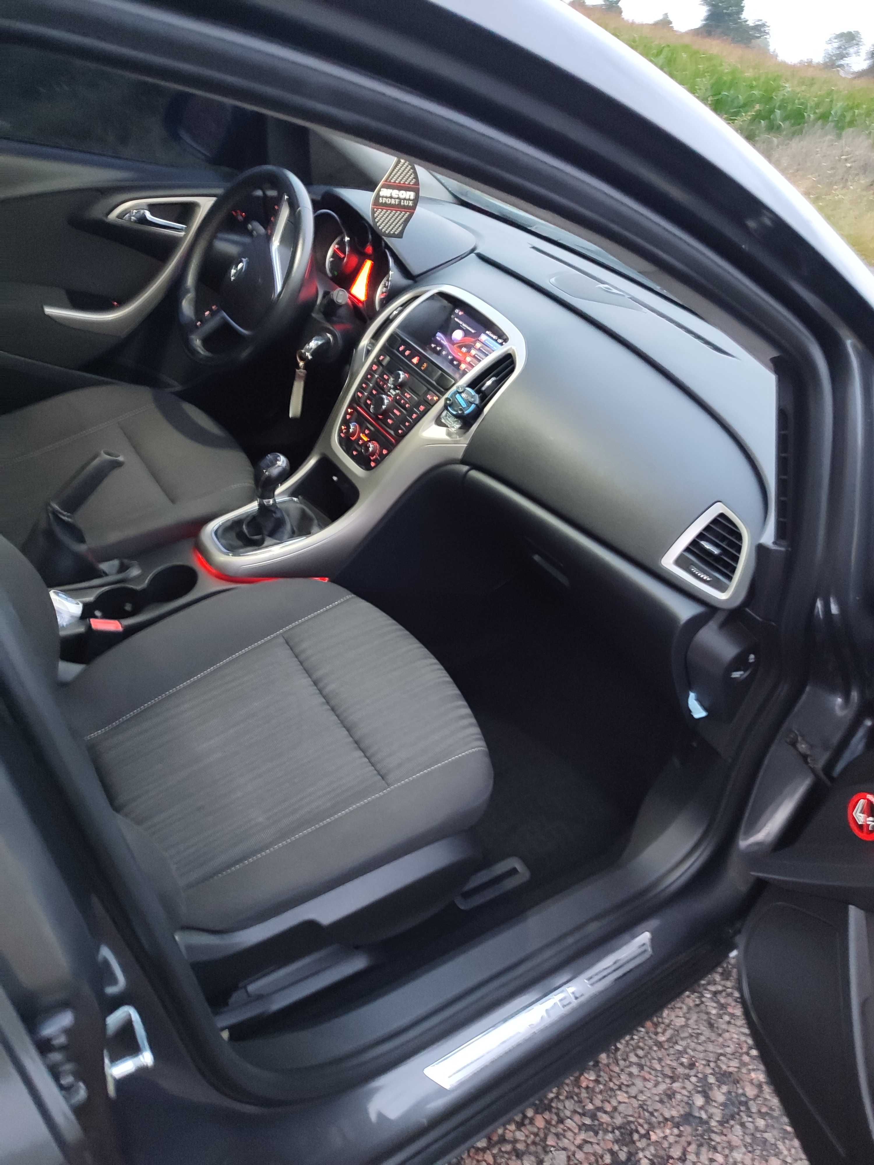 Opel Astra J 1.7 CDTI (125 лошадей)