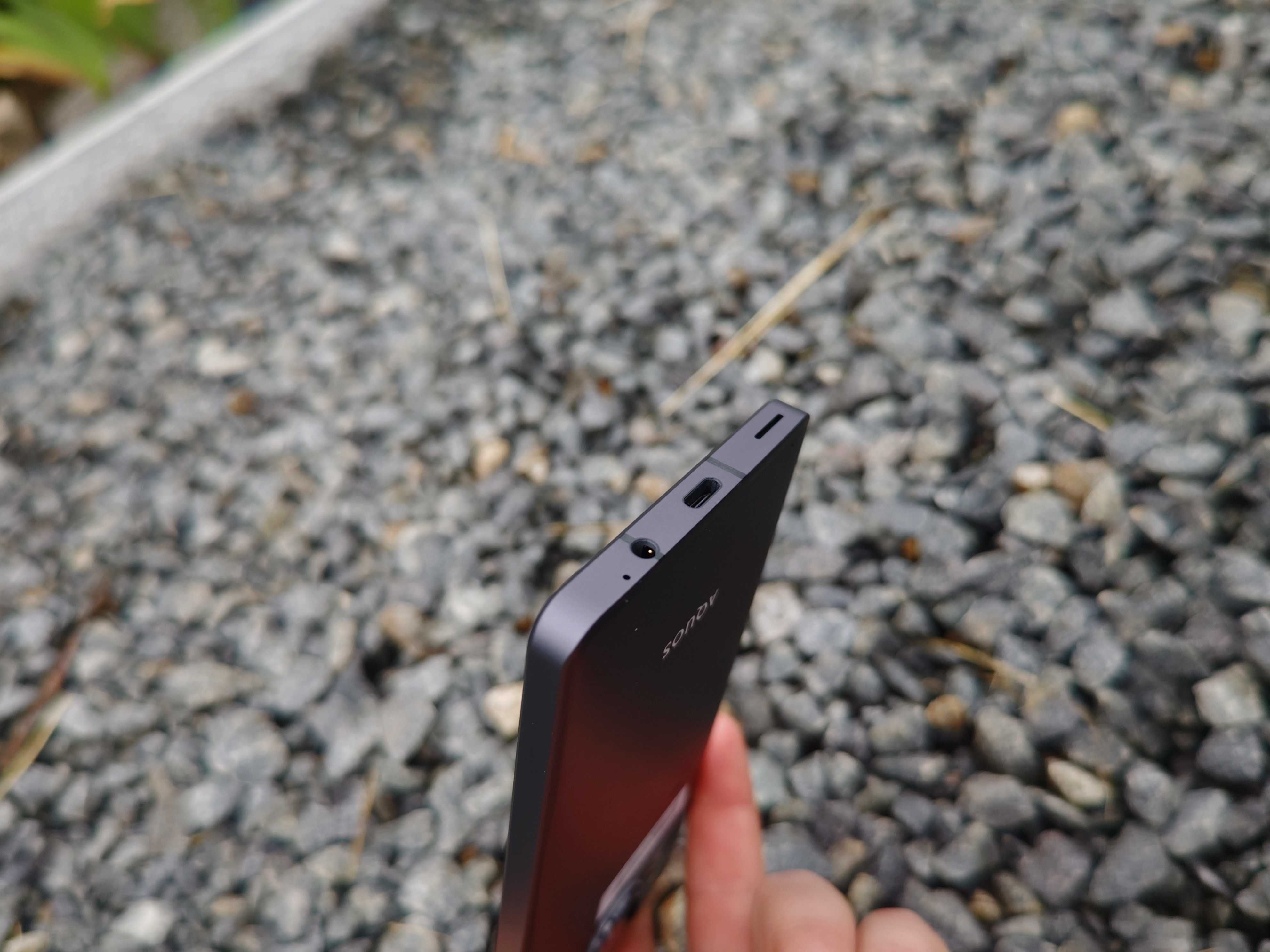 Противоударный смартфон Sharp A208SH(2sim,IP68,6\128gb,5050m,6.4"240гц
