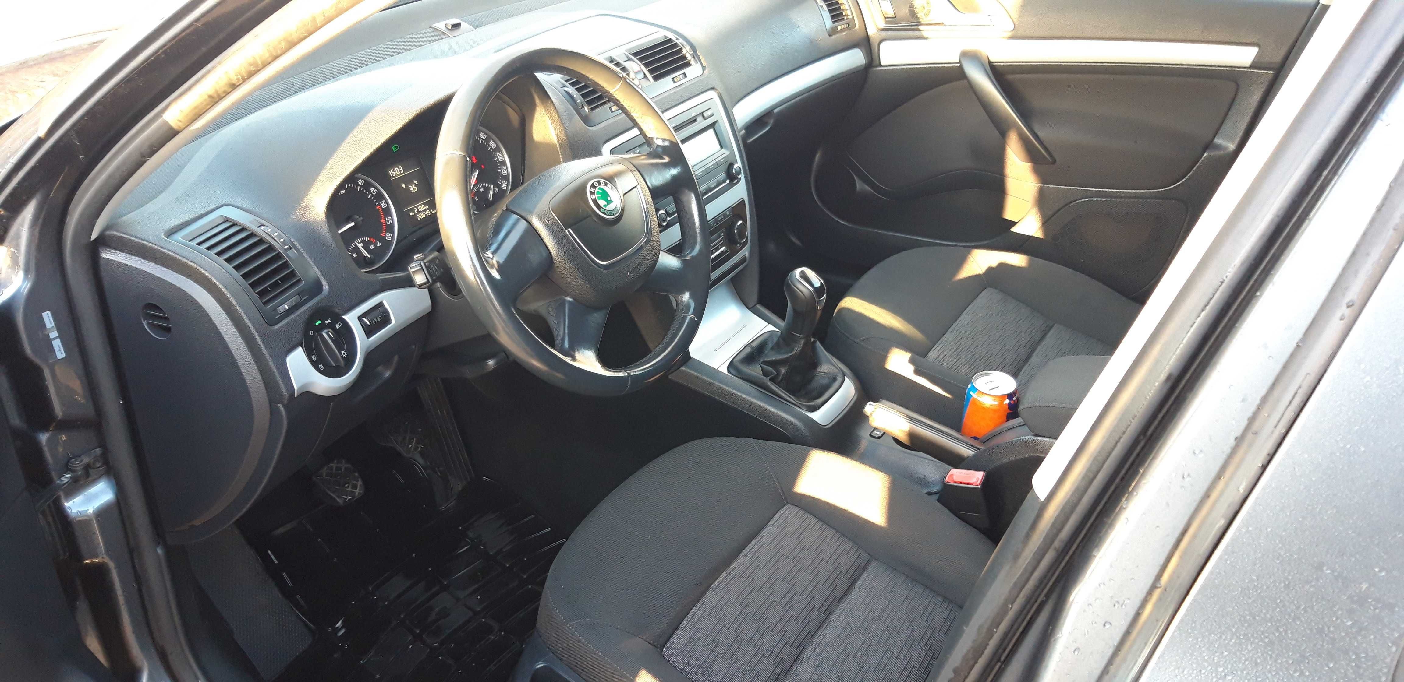 Skoda Octavia II Kombi Lift 1,6 TDI 105KM 2011 r