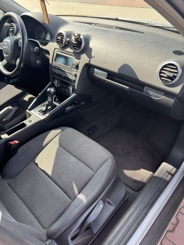 Audi a3 8p 1.6 tdi S-tronic