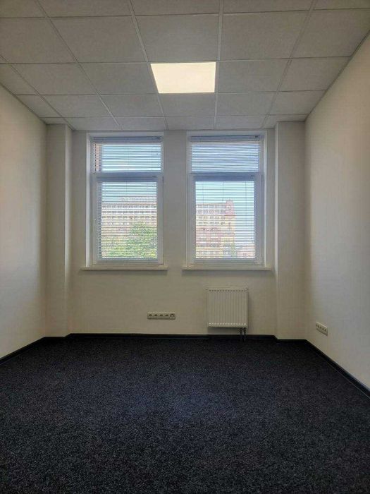 Офіс-поверх, центр Подолу, поруч метро Контрактова Площа