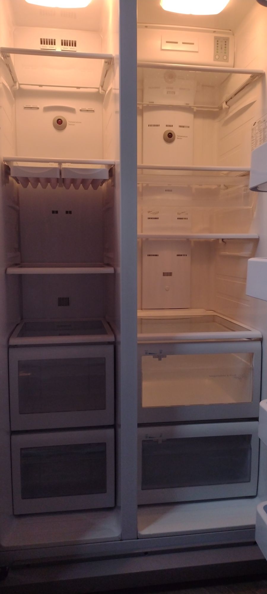 Холодильник Samsung Side-dy-side