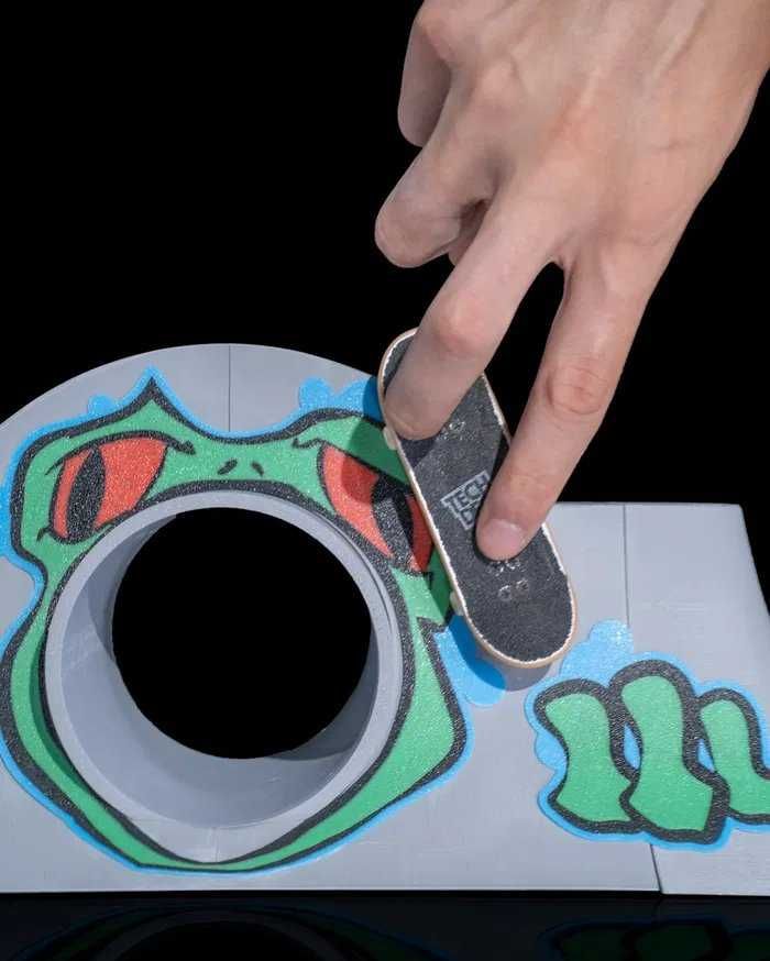 Rampa com tubo - mini Parque skate de dedos | impressão 3D Bus