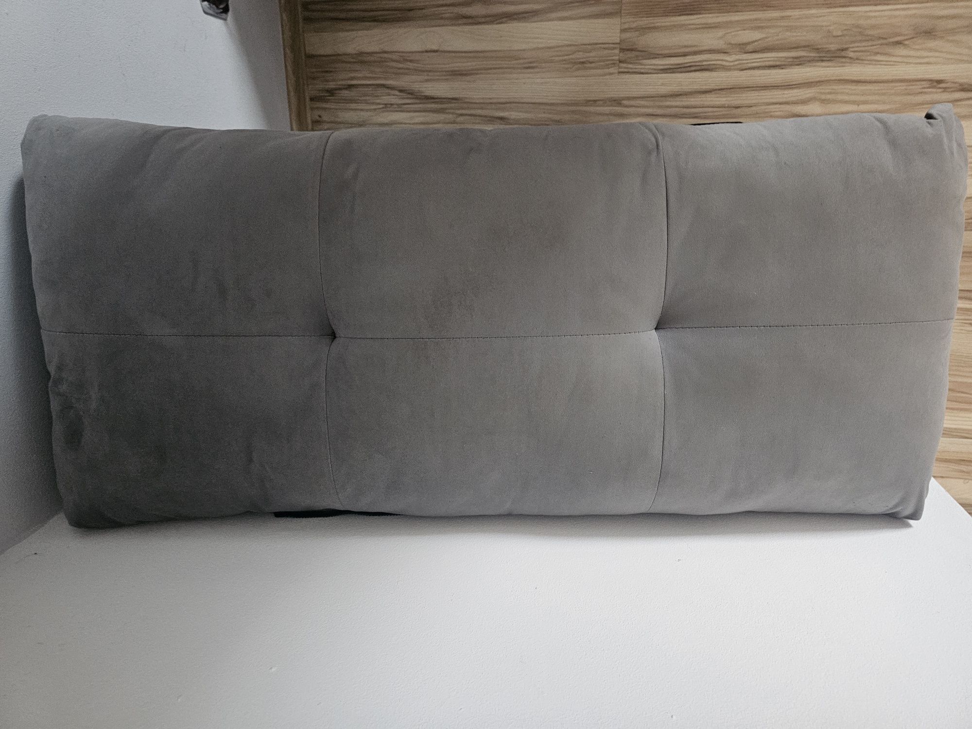 Łoże małżeńskie 180x200 z materacem i poduszkami