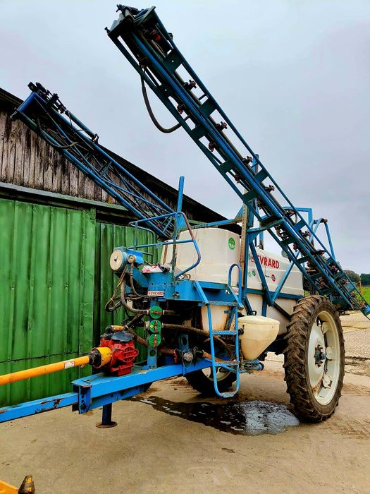 Opryskiwacz Ciągany Hardi EVRARD TE 2500l  24/21m/18m  ORGINAŁ!!
