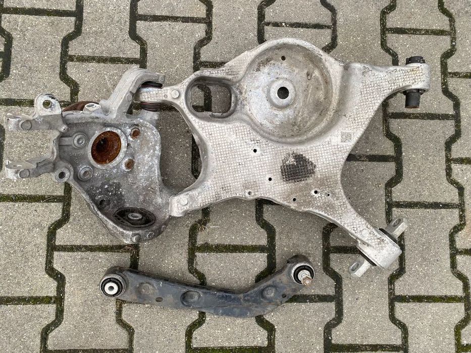 zwrotnica prawa tylna + 2 wahacze volvo xc60 xc90