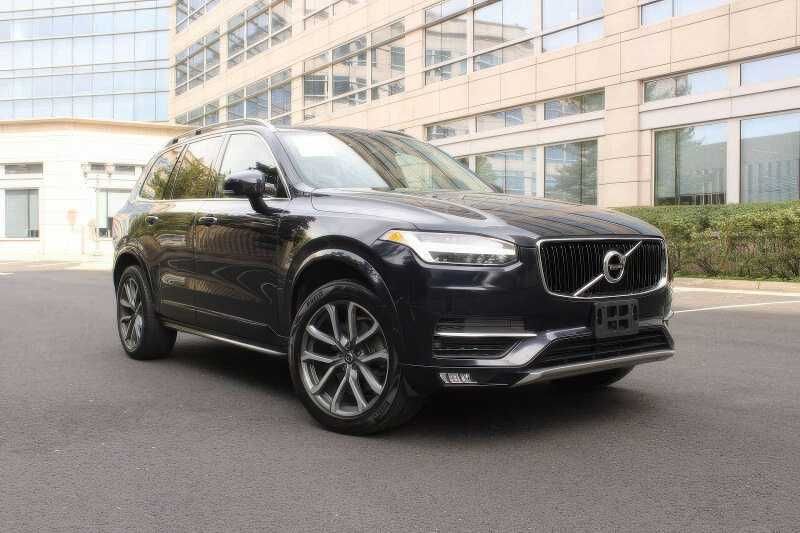 2019 Volvo XC90 T6 Momentum
