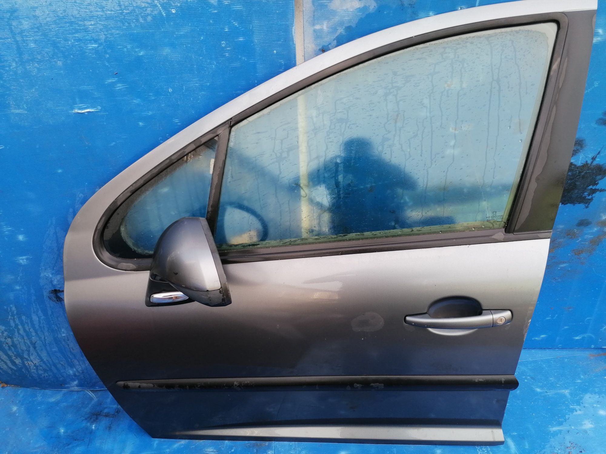 Peugeot 207 sw 2011 porta trás esguerda, também peças da mesma