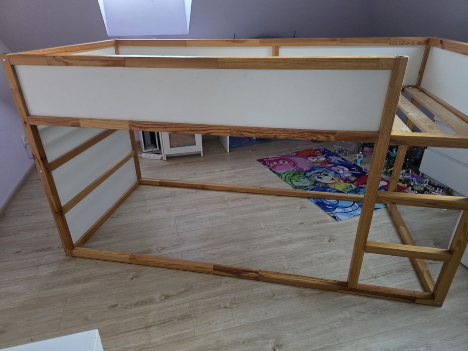 Łóżko dwustronne model Ikea - Kura