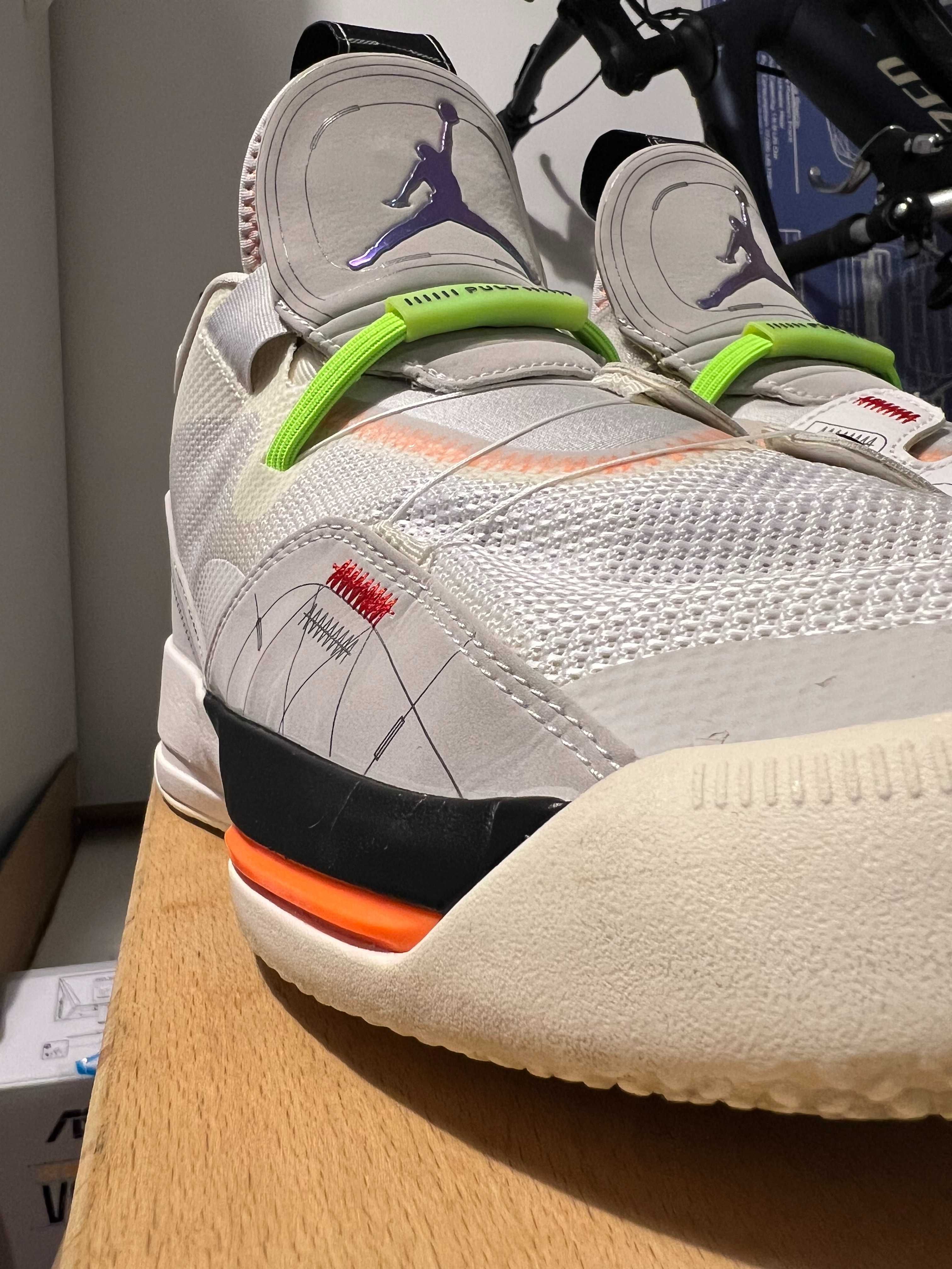 Nike Air Jordan 33 Flight Speed with FastFit System (Tamanho 42.5)