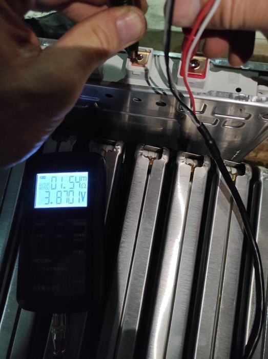 2 шт. Консерви Nissan Leaf Soh=70.83, Ahr=45.75