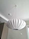 Jedwabna wisząca lampa żyrandol biały w stylu japońskim 50cm E27