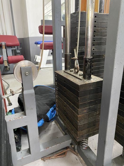 Conjunto de máquinas de Musculação / Ginásio