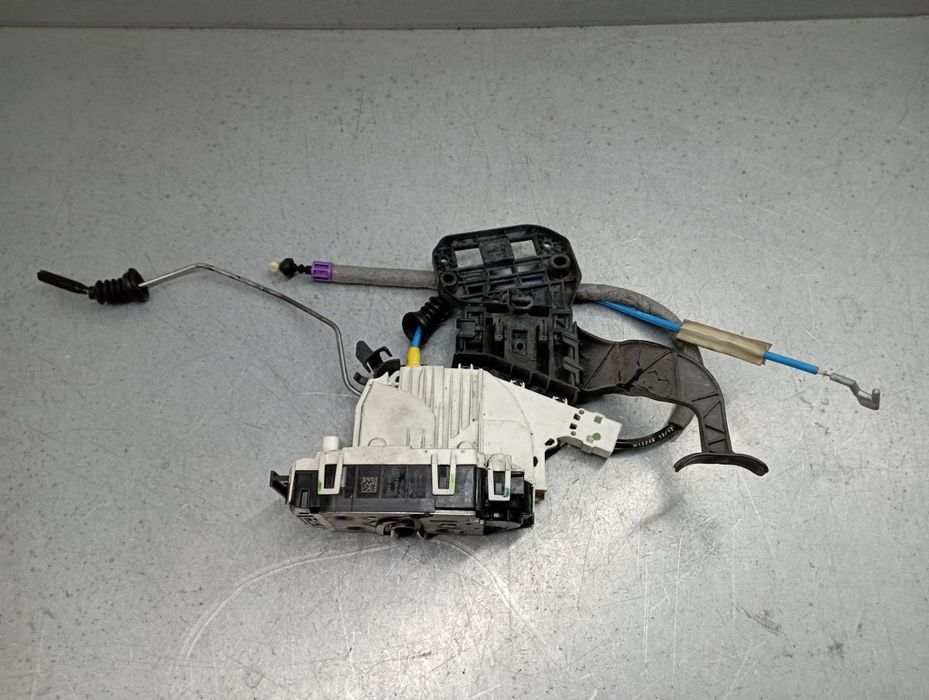 Fechadura / fecho porta frente direito MERCEDES-BENZ Classe B (W246, W