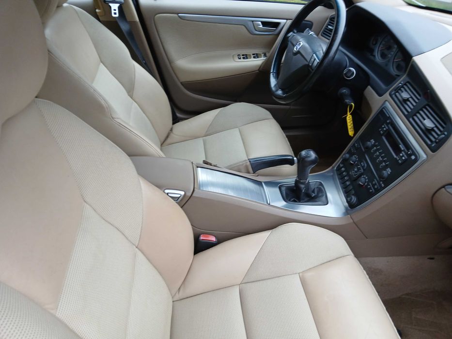 Volvo S-60 == 2,4 Benzyna == 140KM ==