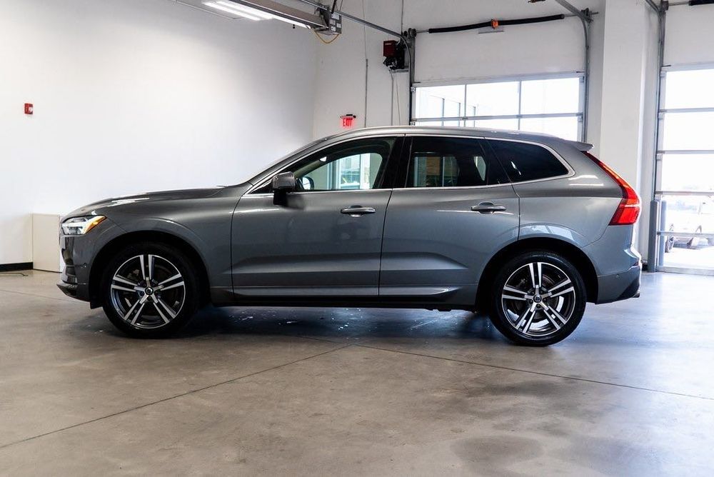 2018 Volvo XC60 Momentum