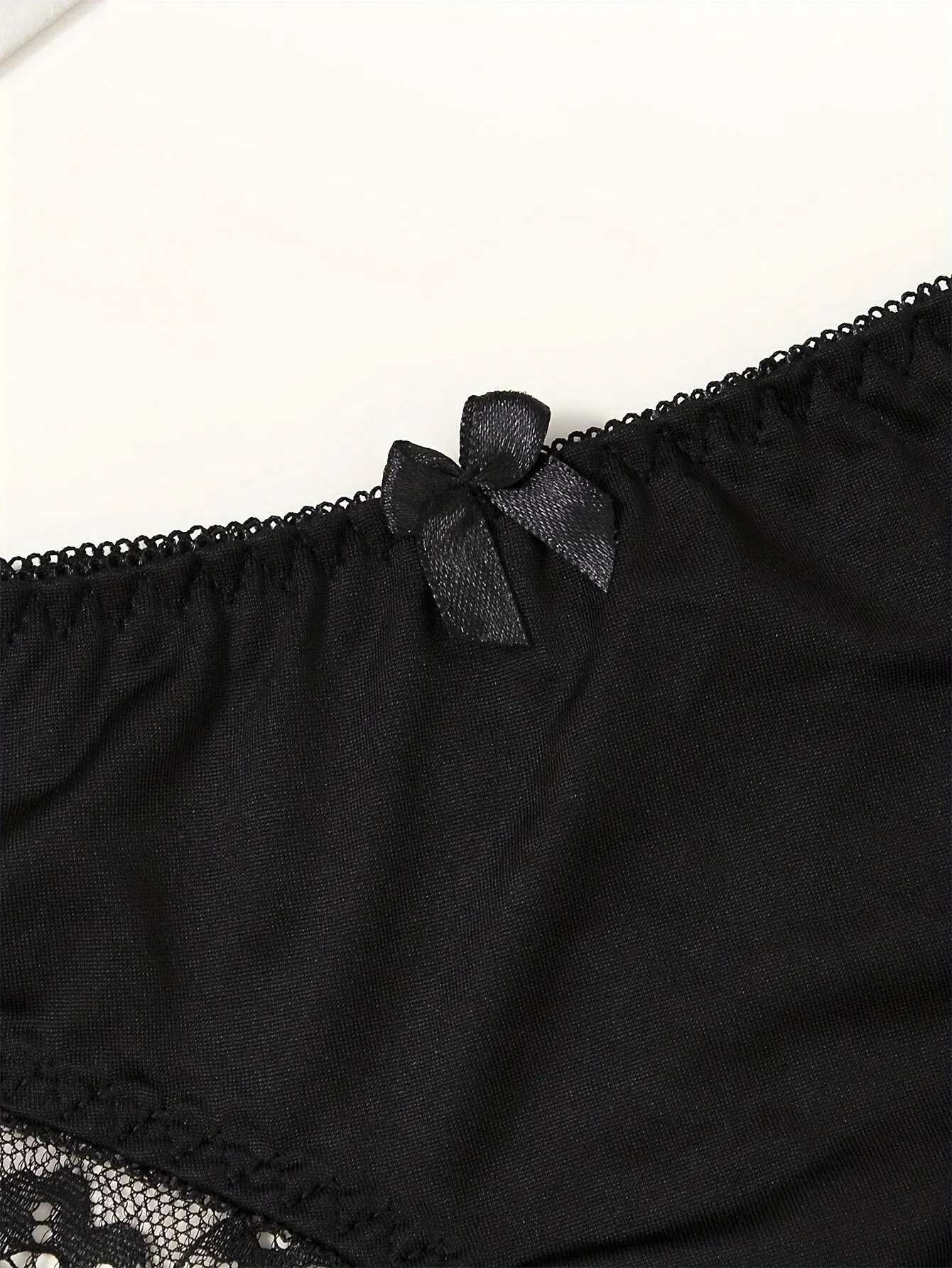Koronkowy biustonosz Push Up i majtki zapinany z przodu czarny roz XL